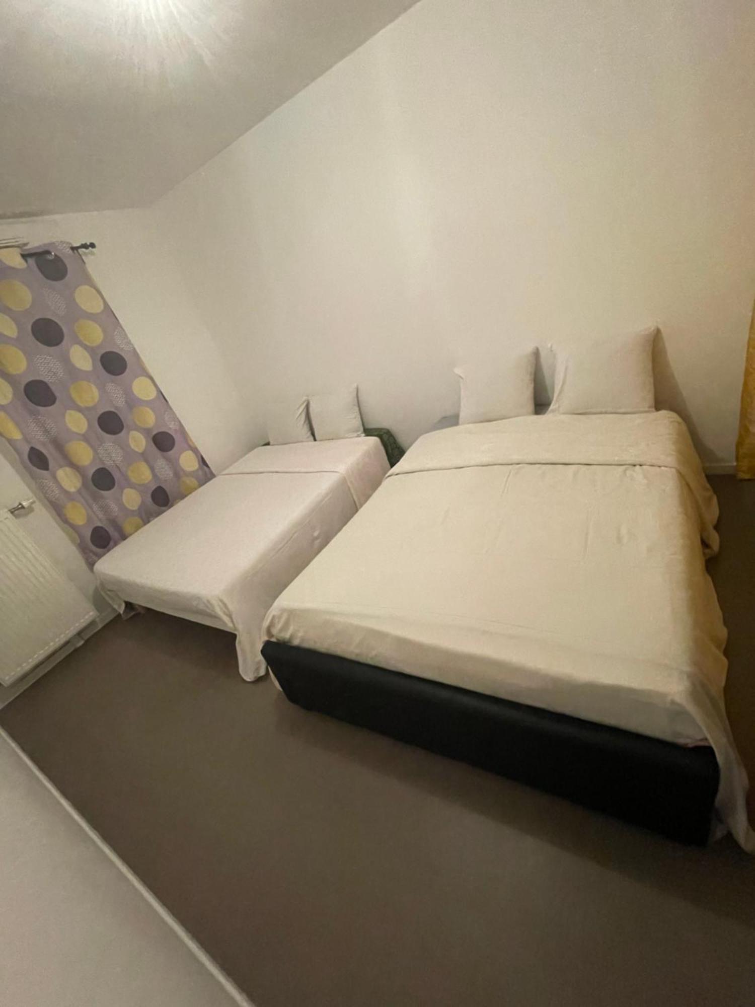 Smb Apartment Bezons Exterior photo